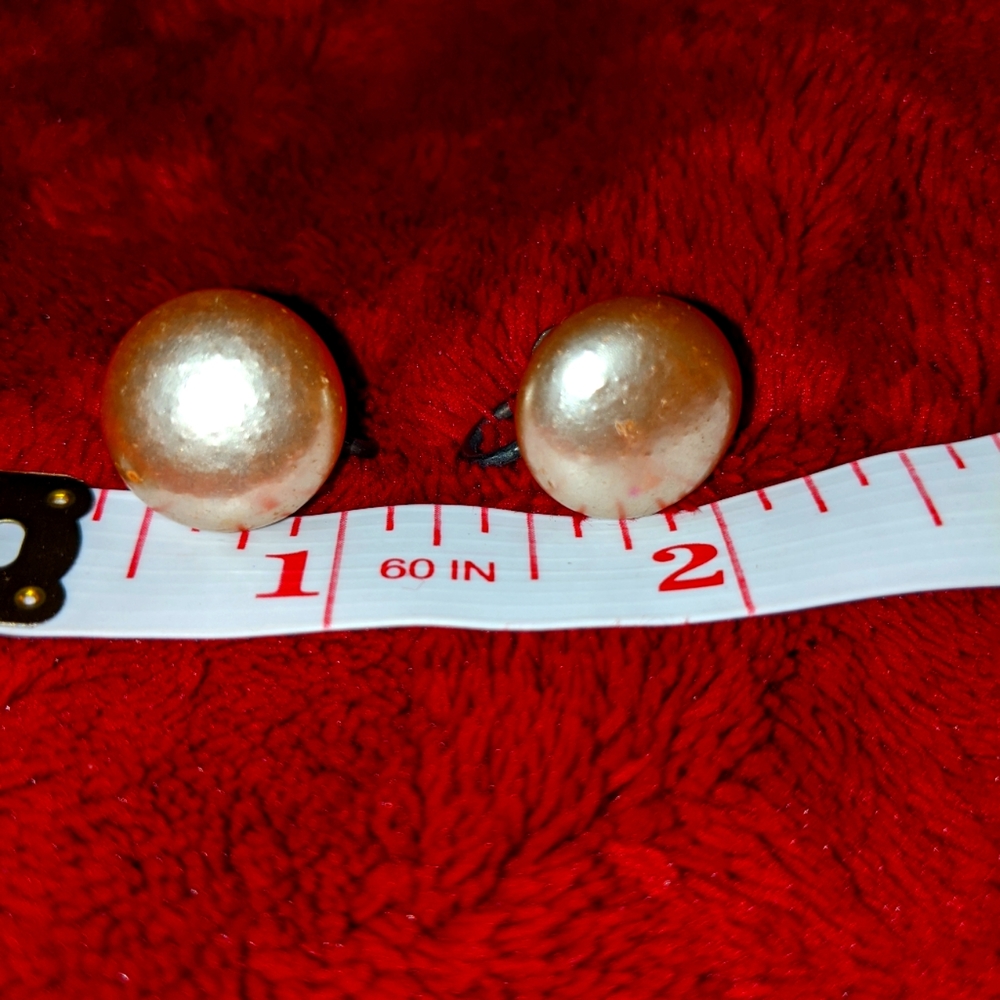 Vintage faux pearl button earrings with screw back